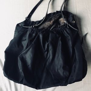 Black shoulder bag